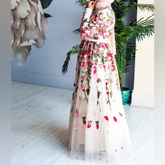 Tulle Gown - Picture 2 of 5